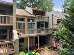Building Photo - 222 Riverview Terrace