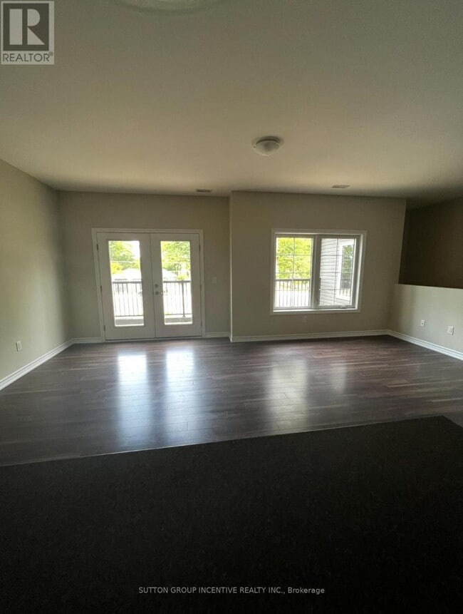 Photo du bâtiment - 1801 River Rd W