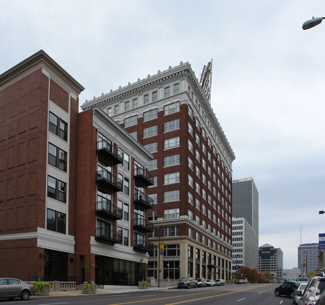 Foto del edificio - Western Auto Lofts