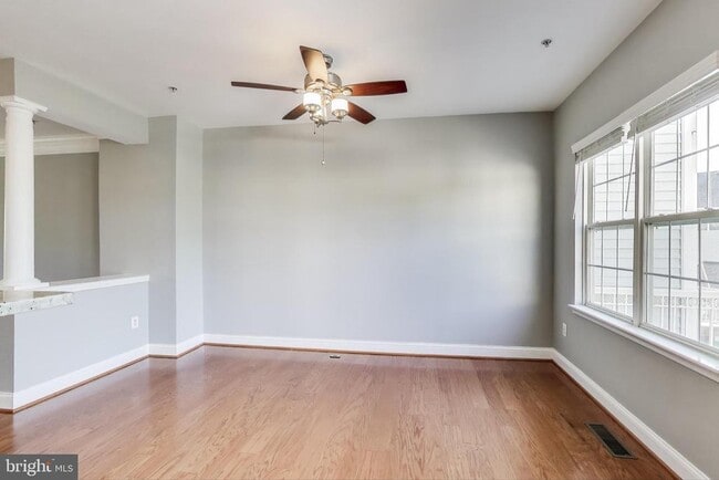 Building Photo - 12804 Short Hills Dr