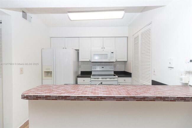 Foto del edificio - 1227 SW 46th Ave