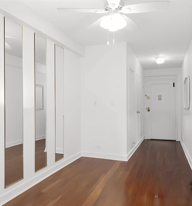 Building Photo - 230 Pelham Rd