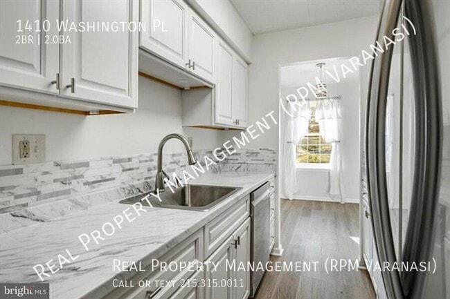 Photo - 1410 Washington Pl House