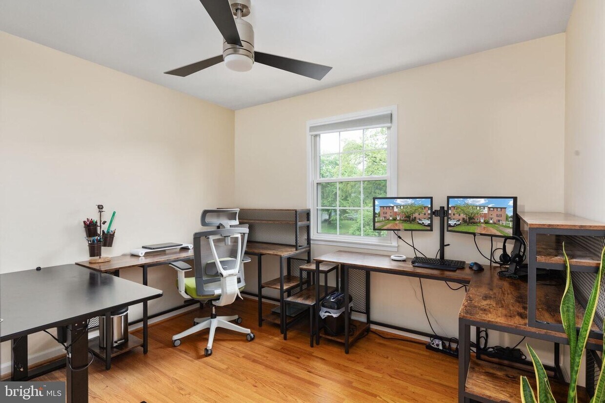Foto principal - 4133 Novar Dr
