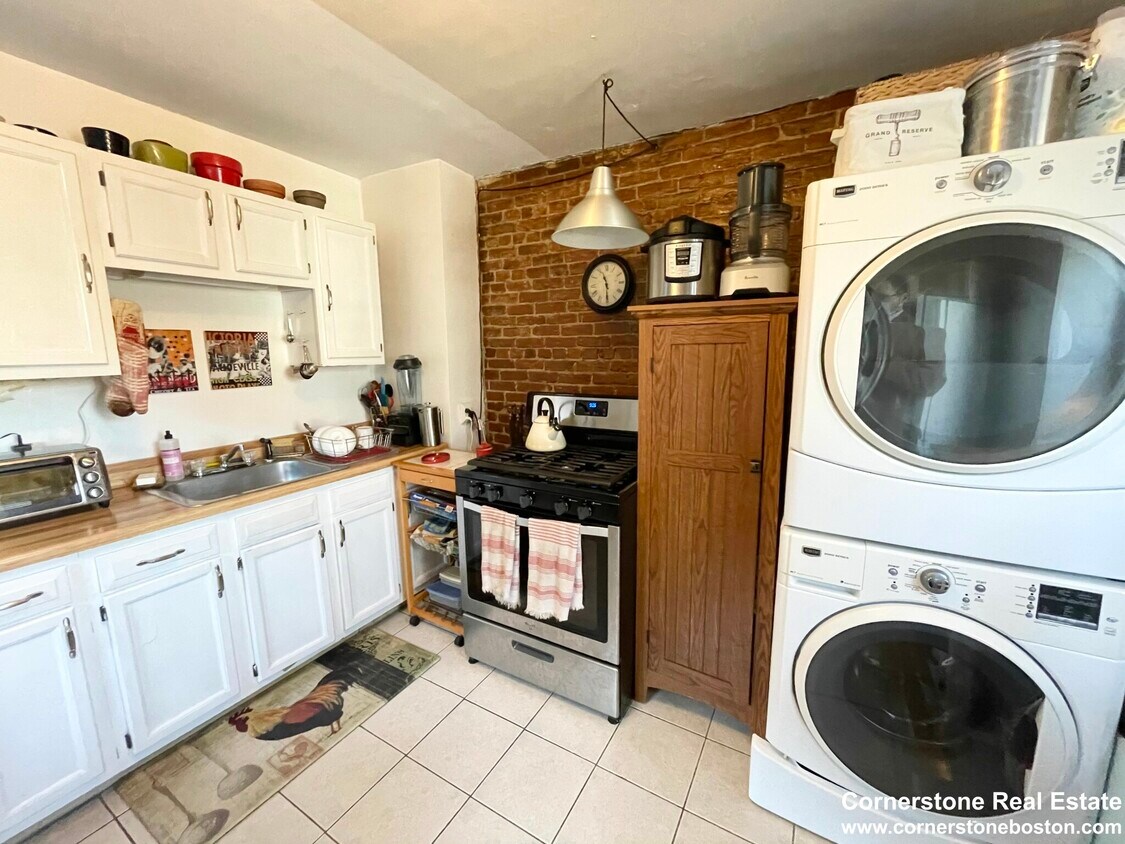 Foto principal - 748 E 4th St