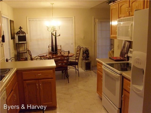Building Photo - 4 br, 3 bath House - 1344 Bluebonnet Dr