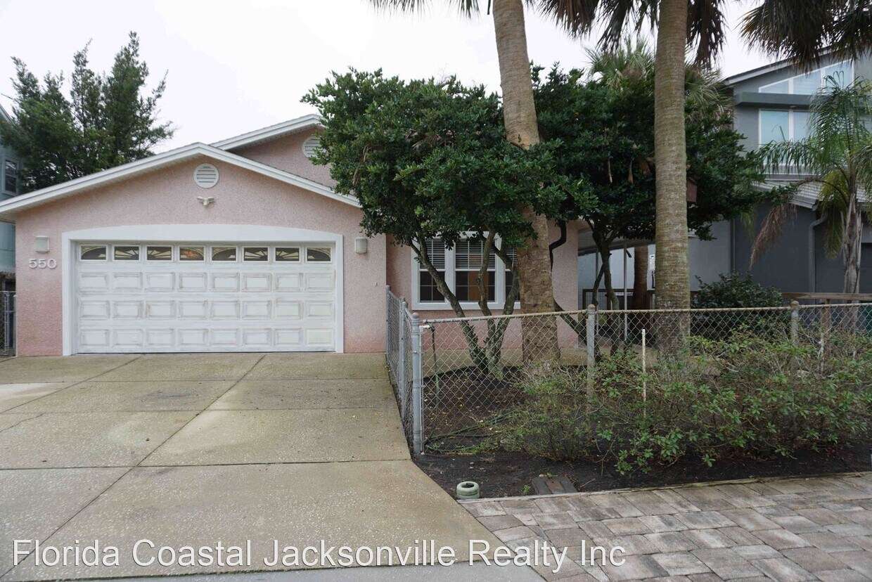 Primary Photo - 3 br, 2 bath House - 550 9th Ave South