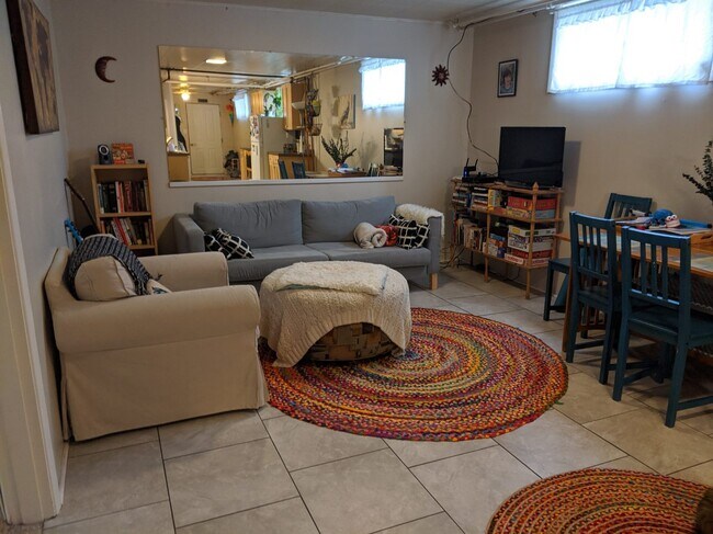 Foto del edificio - 2732 Eldridge Ave