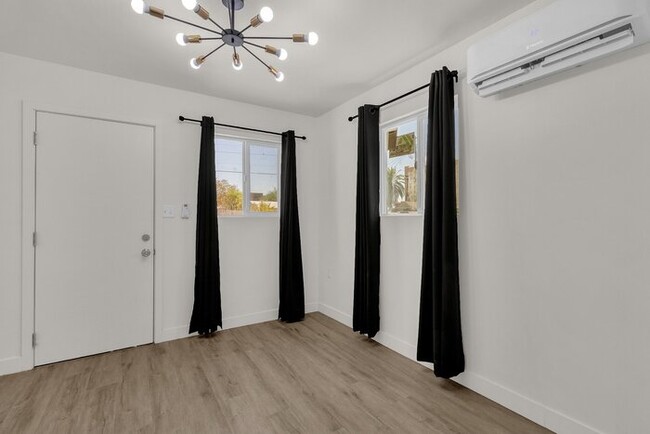 Foto del edificio - 1/2 MONTH FREE RENT MOVE IN SPECIAL!!! NEW...