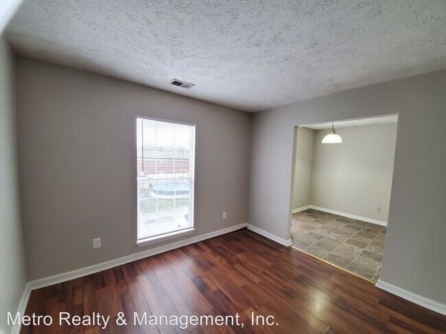 Building Photo - 1704 Stallings Ave