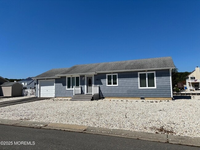 Building Photo - 156 Rodman Dr