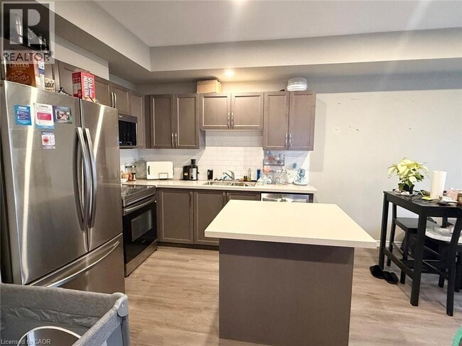 Building Photo - 65 Old School Trl