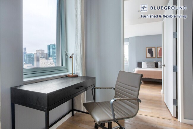 Foto del edificio - 70 W 45th St