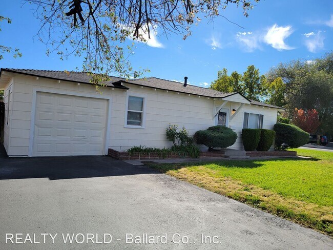 Building Photo - 2 br, 1 bath House - 1990 Kirman Avenue