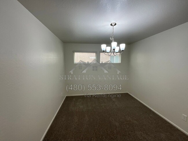 Building Photo - 6112 E Paradise Ln