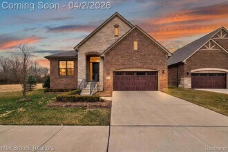 Building Photo - 43721 Legacy Dr