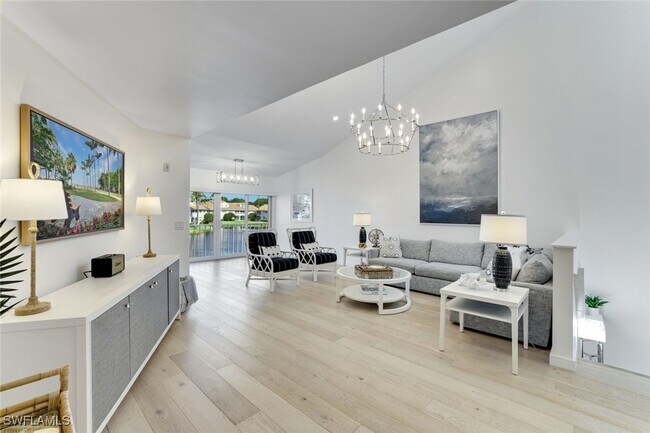 Foto del edificio - 8345 Excalibur Cir