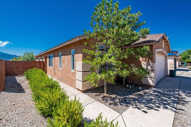 Foto del edificio - 4720 Shepherd Ct NE