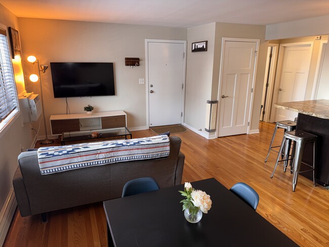 Foto del edificio - 47 Lafayette Ave NE