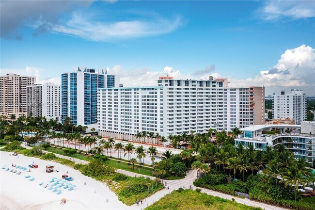 Foto del edificio - 2899 Collins Ave