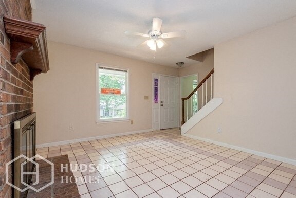 Building Photo - NOW AVAILABLE! - 121 Manchester Dr, Mauldi...