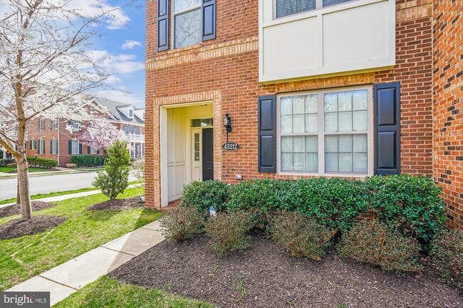 Building Photo - 43212 Wild River Square