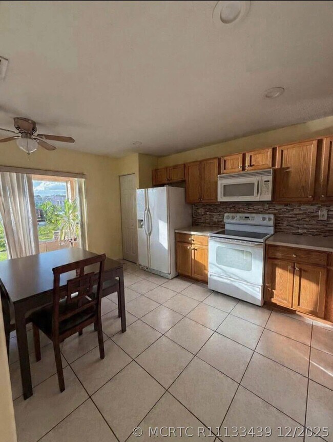 Foto del edificio - 3143 Osprey Ln