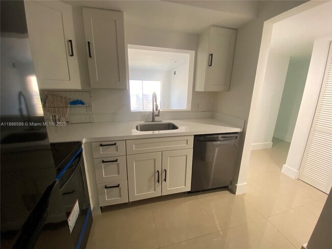 Foto del edificio - 3700 NW 21st St