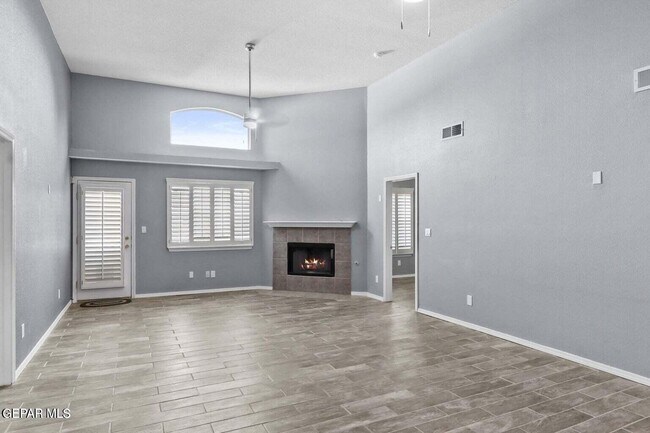 Building Photo - 6520 Boulder Ridge