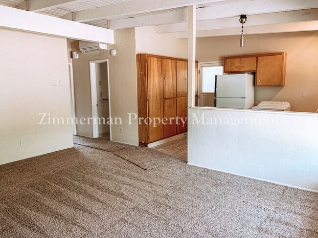 Building Photo - 20-20 W 38th Ave