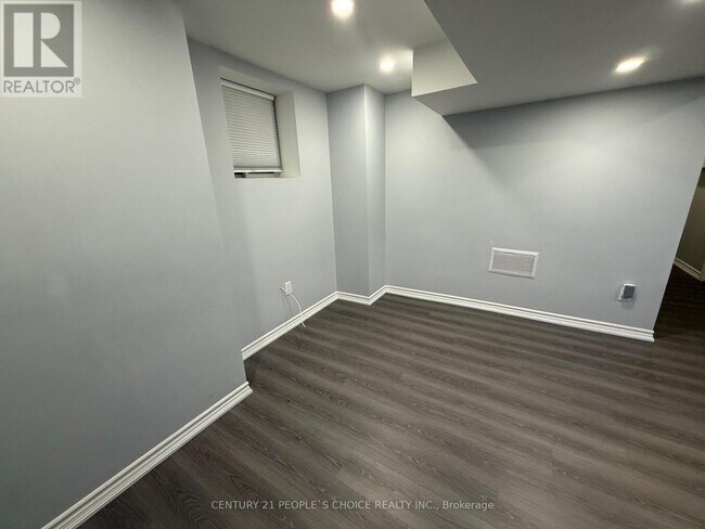 Photo du bâtiment - 2 Dufay Rd