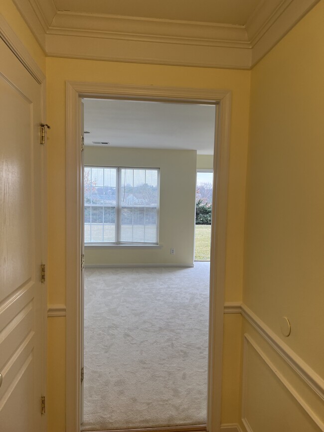 Foto del edificio - 5293 Chandler Way