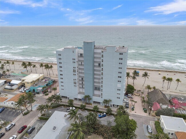 Foto del edificio - 400 N Surf Rd