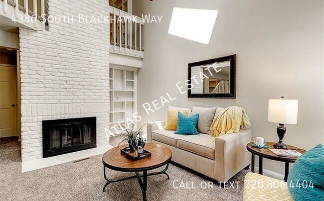 Building Photo - Renovated 3 bed, 2.5 bath near Cherry Cree...