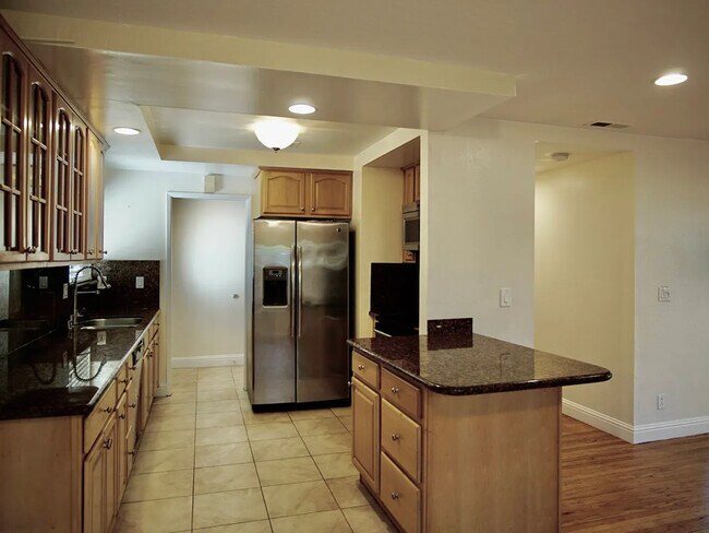 Foto del edificio - 1367 Oslo Ln