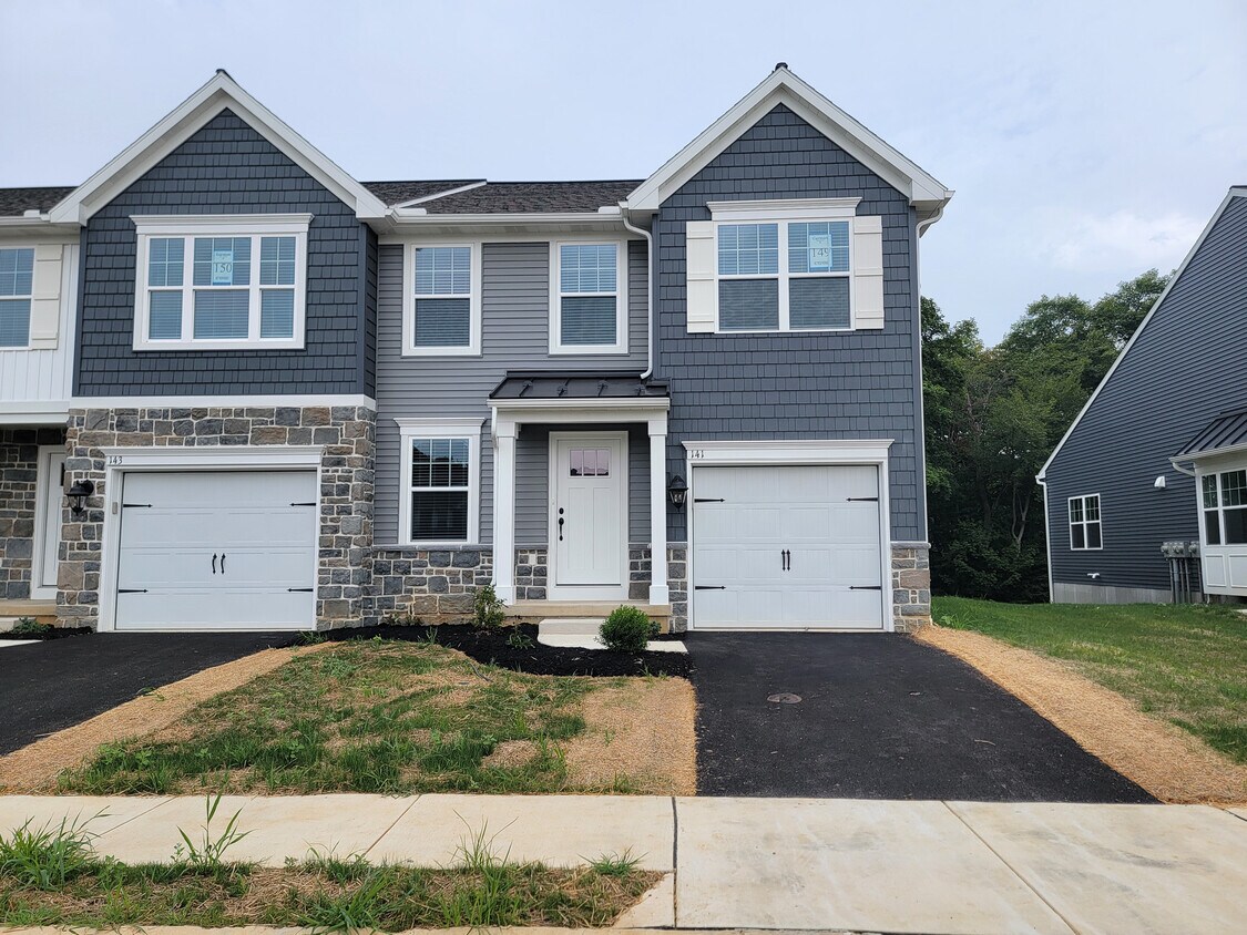 Foto principal - 83 Beech Tree Ct