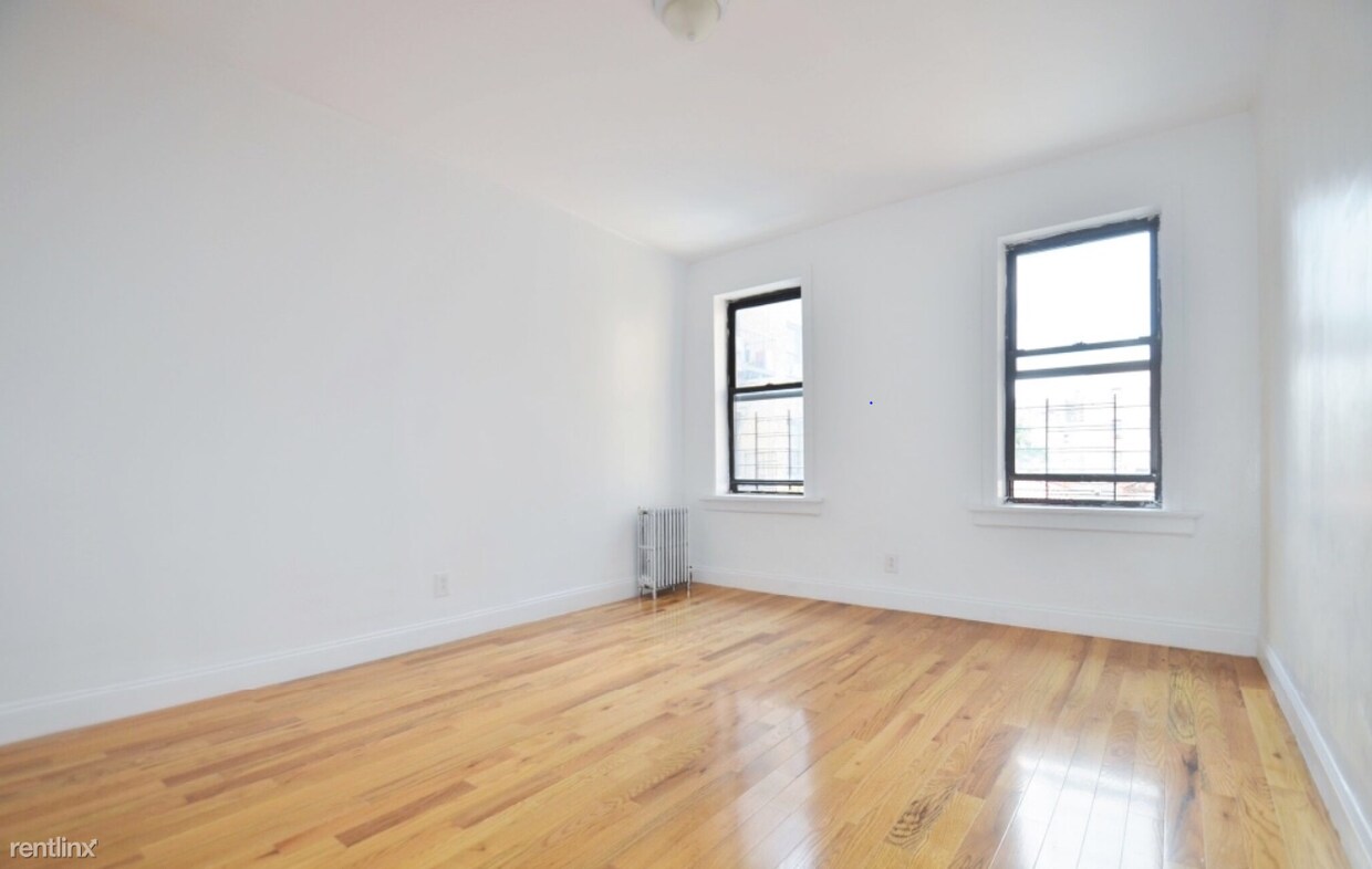 Building Photo - 2 br, 1 bath  - 2119 Tiebout Ave