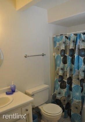 Building Photo - 3 br, 2 bath  - 4700 Nordic Dr Apt H