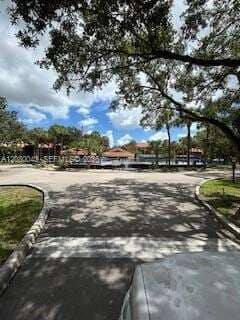 Building Photo - 15535 Miami Lakeway N