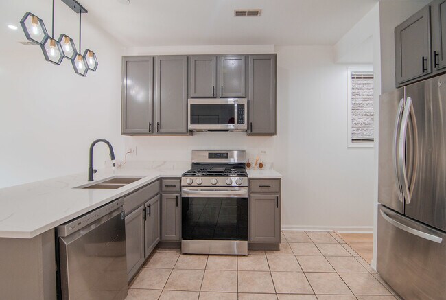 Foto del edificio - 2534 W Harrison St