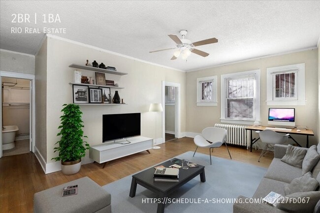 Photo - 975 N Washington St Apartment