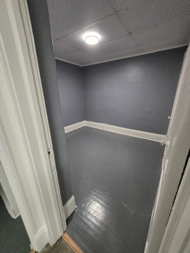 Building Photo - 2139 N 36th St