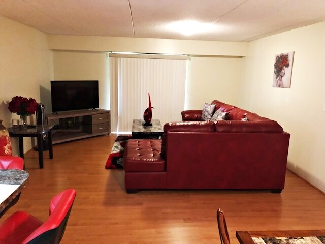 Foto del edificio - 685 Oak St