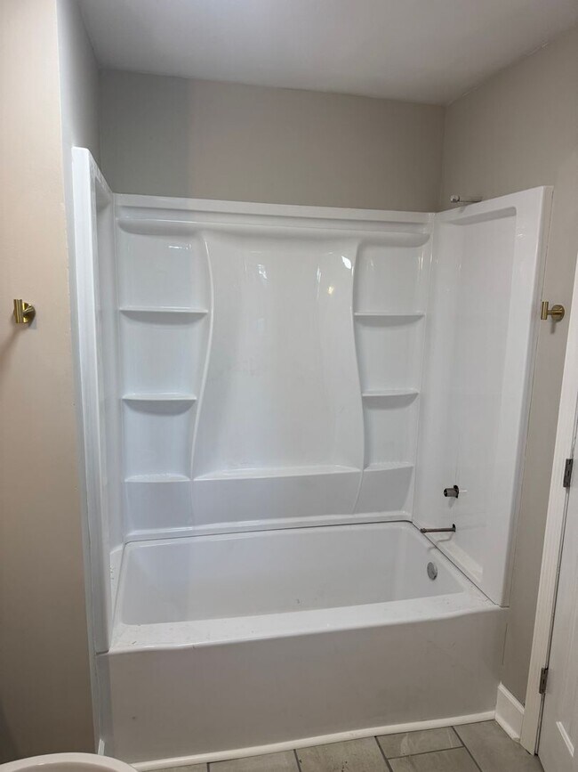 Building Photo - cute town home