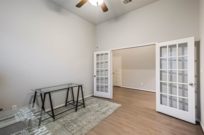 Building Photo - 6214 Scott Way