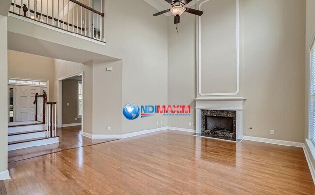Building Photo - Beautiful home in the WALTON cluster in Ma...