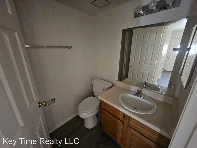Foto del edificio - 2 br, 2.5 bath House - 3400 Sun River Rd #B-3