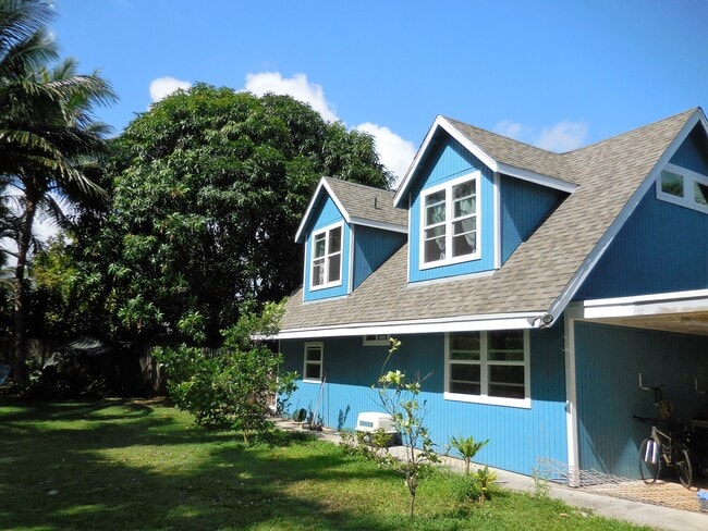 Building Photo - 329 Auwinala Rd