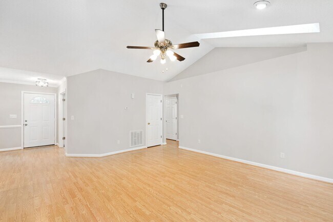 Foto del edificio - Stylish 3BR Ranch in Prime Wake Forest Location!