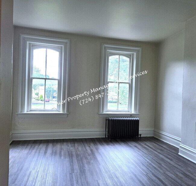 Foto del edificio - 415 N Main St